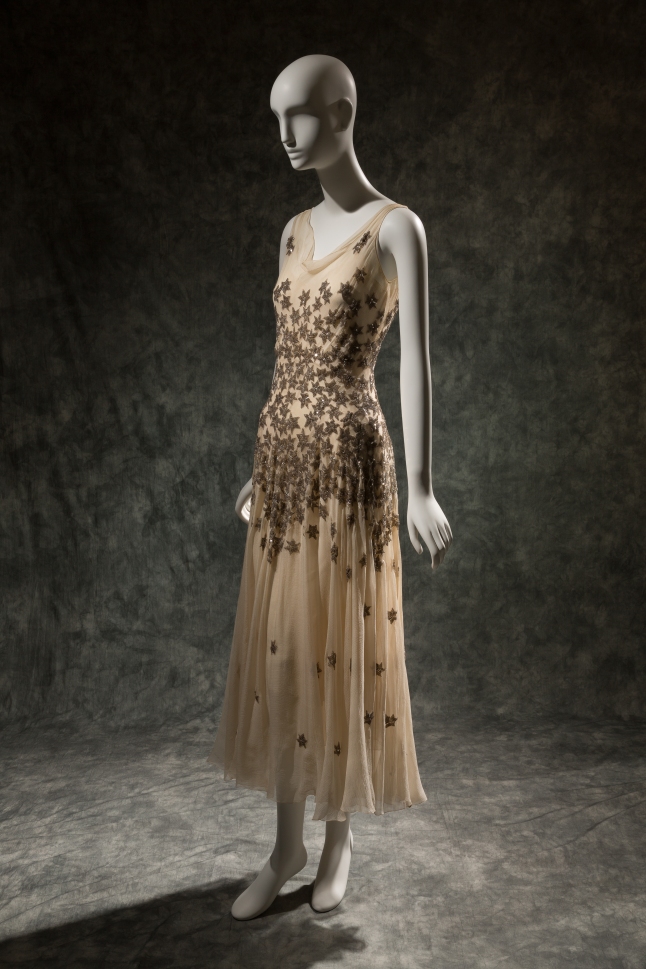 Mary Liotta, evening dress, circa 1930, USA. The Museum at FIT, 78.237.10, photograph © The Museum at FIT (illustrating “Furrypelts”)