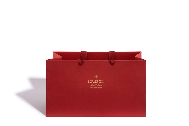 Louis Vuitton 2021 Holiday Box & Shopping Bag for Sale in Manhattan Beach,  CA - OfferUp